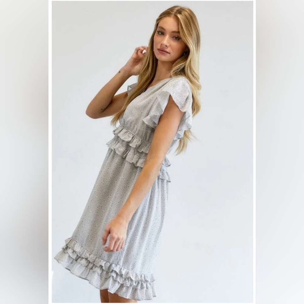 Davi & Dani Ruffled V Cut Dress, Size M!
